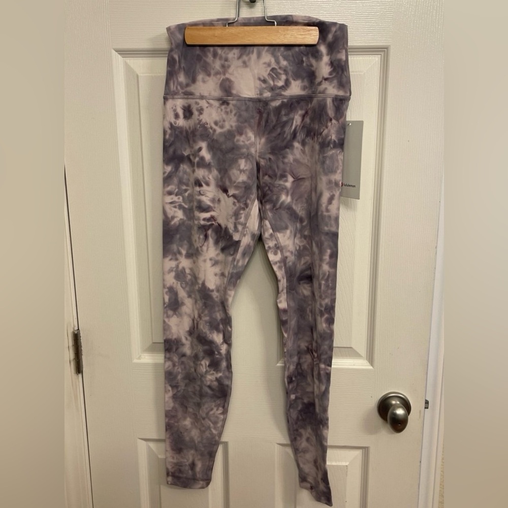 Lululemon Diamond dye align leggings
